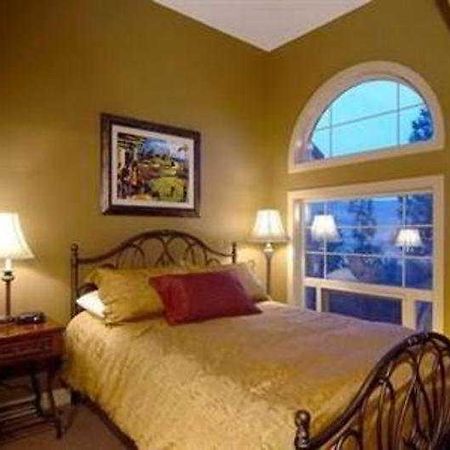 Bellasera Tuscan Villas Kelowna Chambre photo