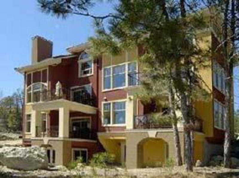 Bellasera Tuscan Villas Kelowna Extérieur photo